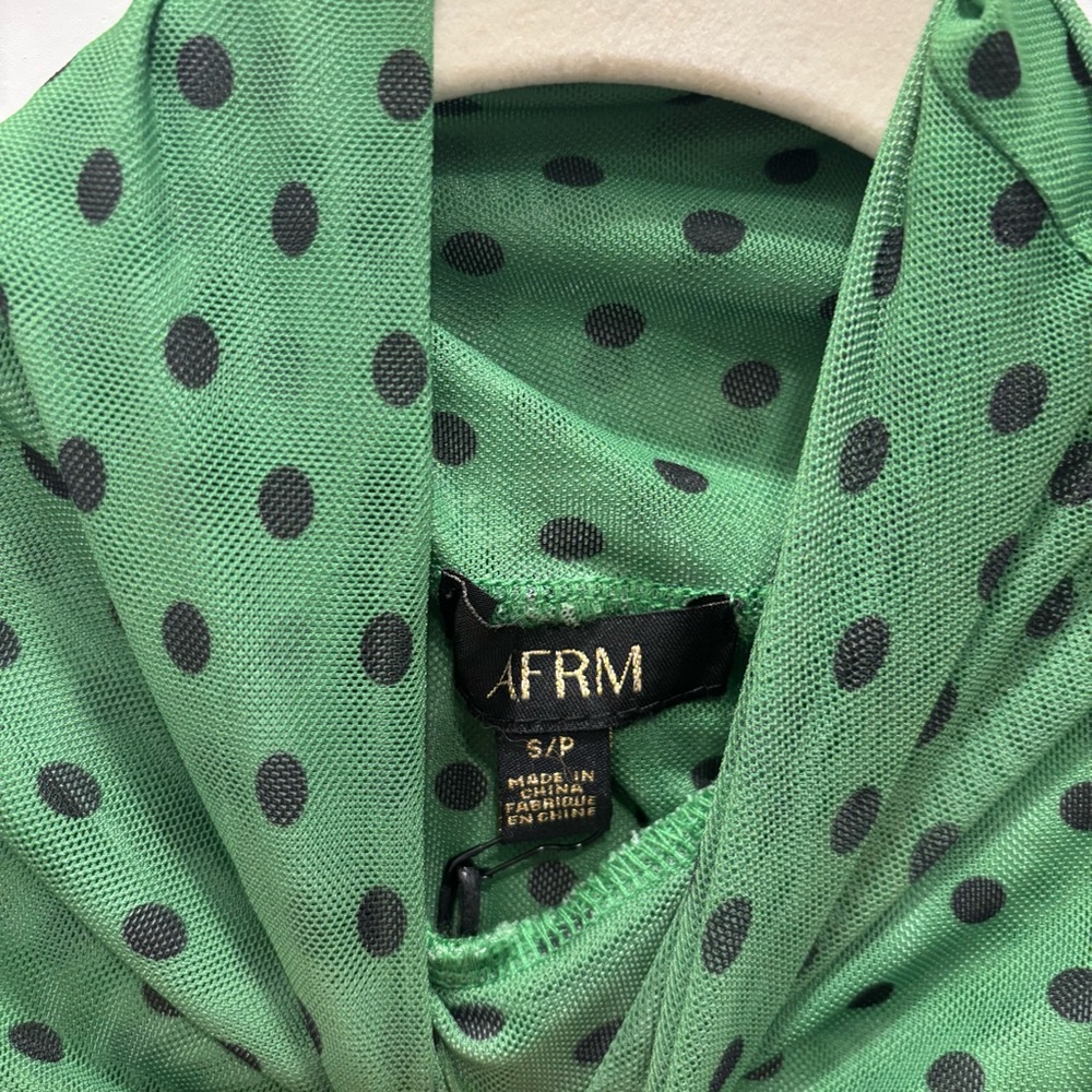 Green and black long sleeve cutout top - Picture 3 of 4